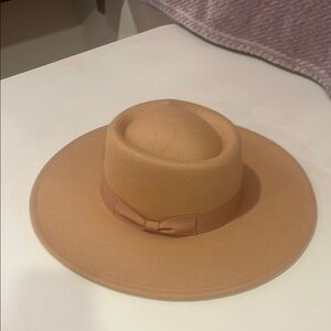 Elegant Tan Women's Fedora